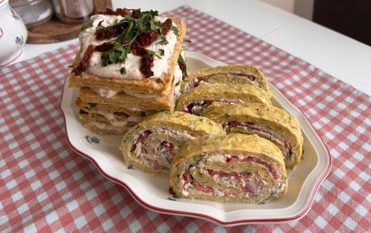 Zucchini-Rolle oder Mini-Torte