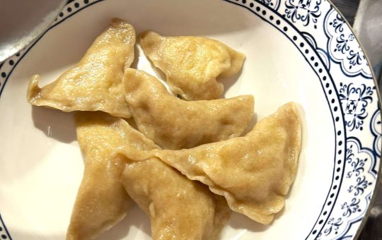 Вареники з картоплею і смаженою цибулею