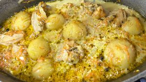 Жаркоє з вершками (сметаною)