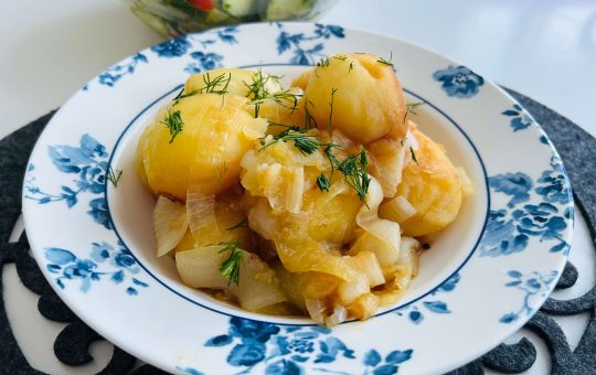 Смажена картопля з цибулькою (соковита)