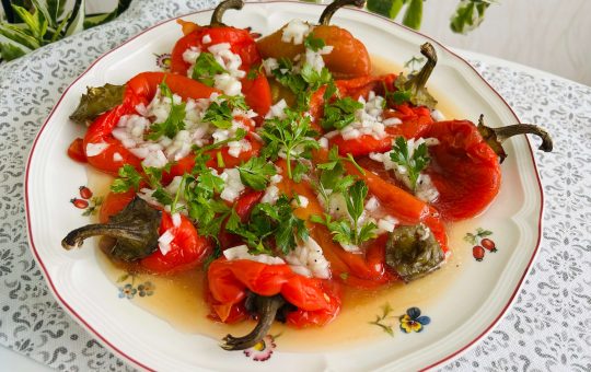 Перець з часниковим соусом 